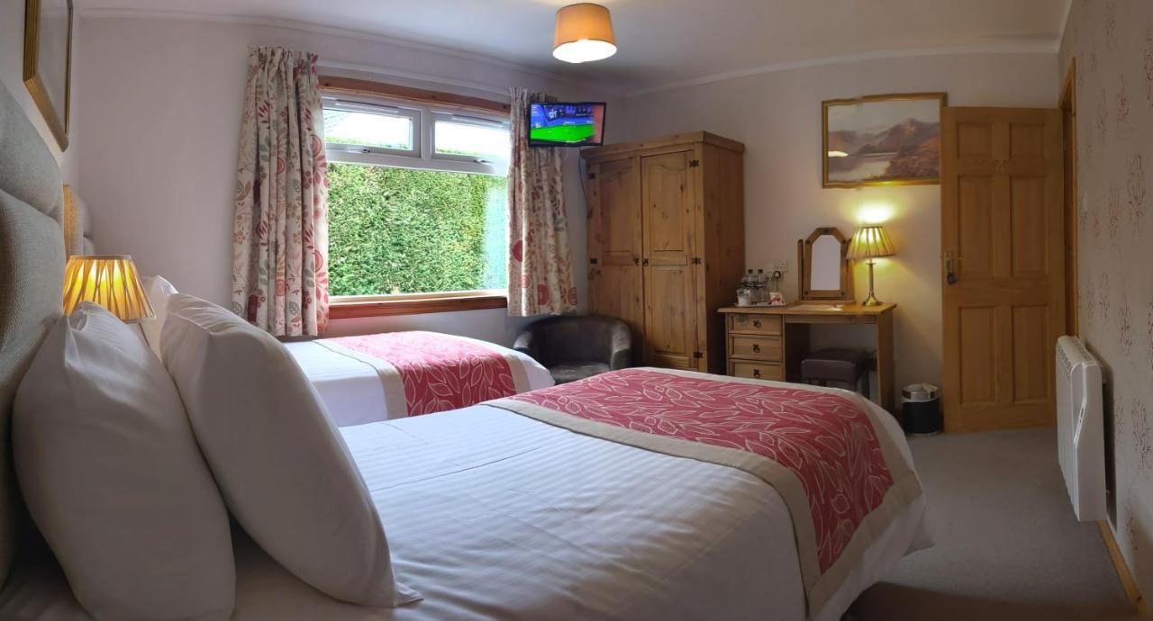 โฮมาเจนท์ เบด แอนด์ เบรกฟาสต์ Bed & Breakfast รอยบริดจ์ ภายนอก รูปภาพ
