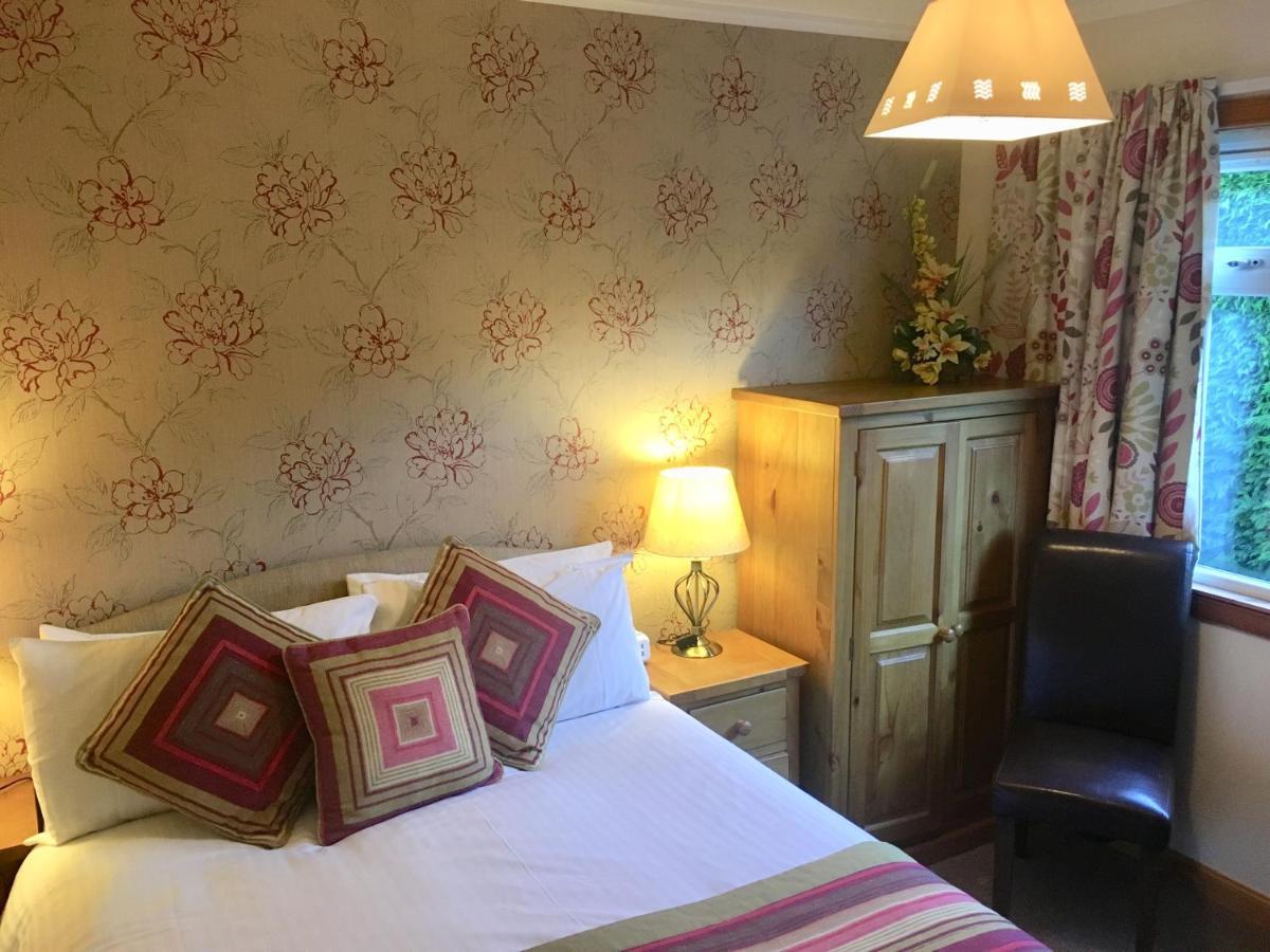 โฮมาเจนท์ เบด แอนด์ เบรกฟาสต์ Bed & Breakfast รอยบริดจ์ ภายนอก รูปภาพ