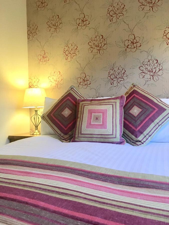โฮมาเจนท์ เบด แอนด์ เบรกฟาสต์ Bed & Breakfast รอยบริดจ์ ภายนอก รูปภาพ